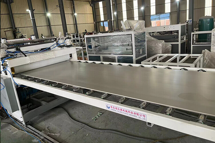 PP Hollow Construction Board Machine