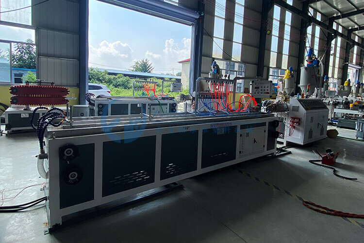 PP PVC Profile Trunking Profile Machine