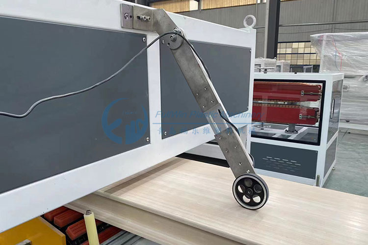 WPC-PVC-PE-Wooden-Profile-Machine